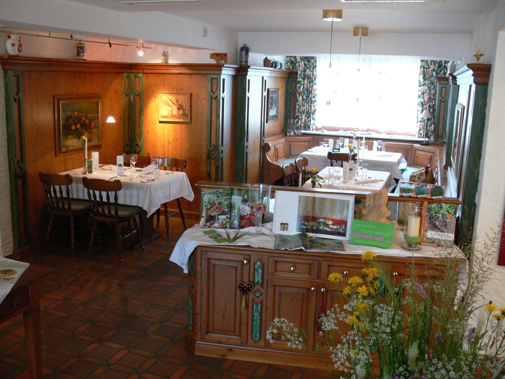Hotel-Restaurant Roter Ochsen Lauchheim Eksteriør billede