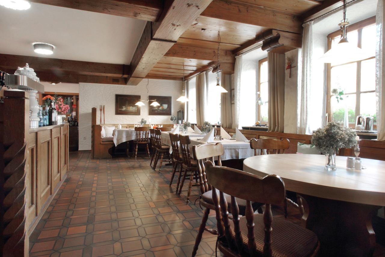 Hotel-Restaurant Roter Ochsen Lauchheim Eksteriør billede