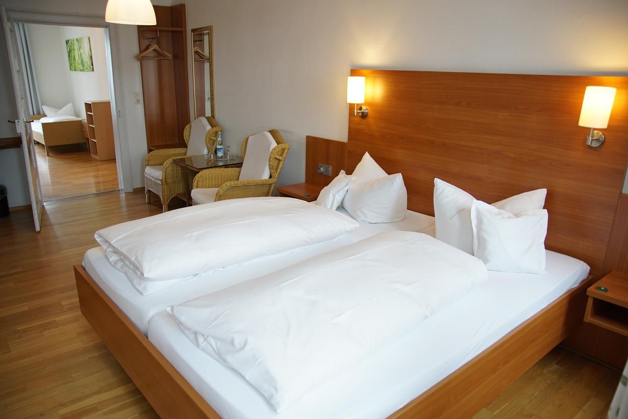 Hotel-Restaurant Roter Ochsen Lauchheim Eksteriør billede